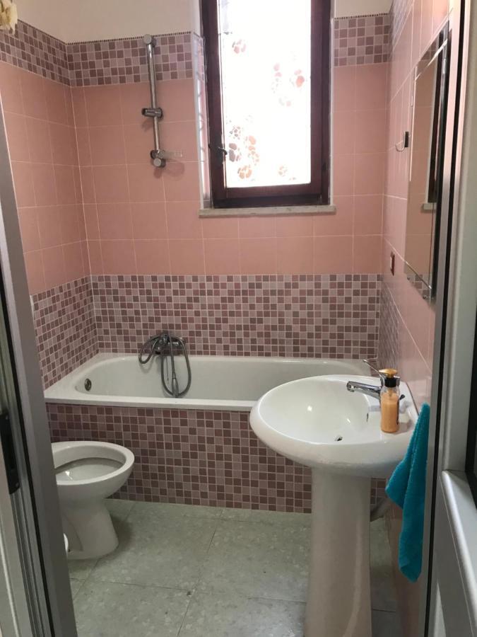 Villa Belvedere Mini Appartamento Pontecagnano Luaran gambar