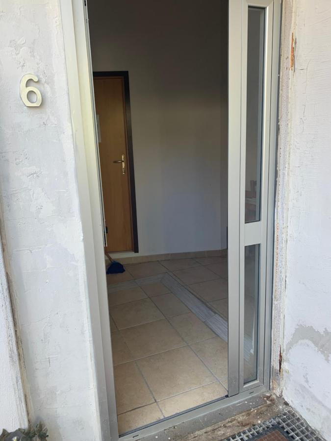 Villa Belvedere Mini Appartamento Pontecagnano Luaran gambar