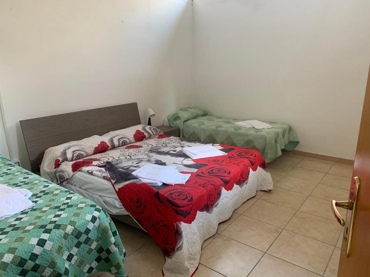 Villa Belvedere Mini Appartamento Pontecagnano Luaran gambar