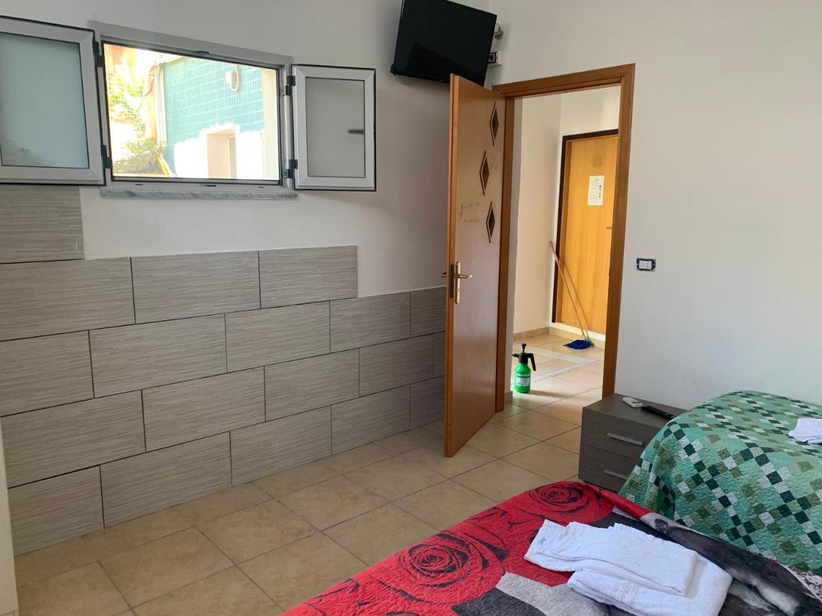 Villa Belvedere Mini Appartamento Pontecagnano Luaran gambar